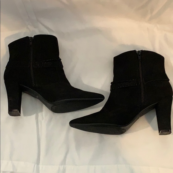 Women’s heeled AM by Ann Marino. Booties size 8 - Picture 12 of 14